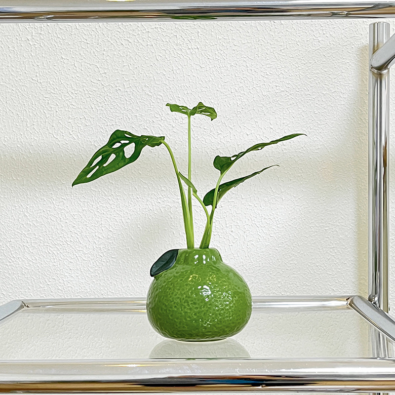 Plastic Vase, Green-Orange Vas - Desk Setup Green recension och pris
