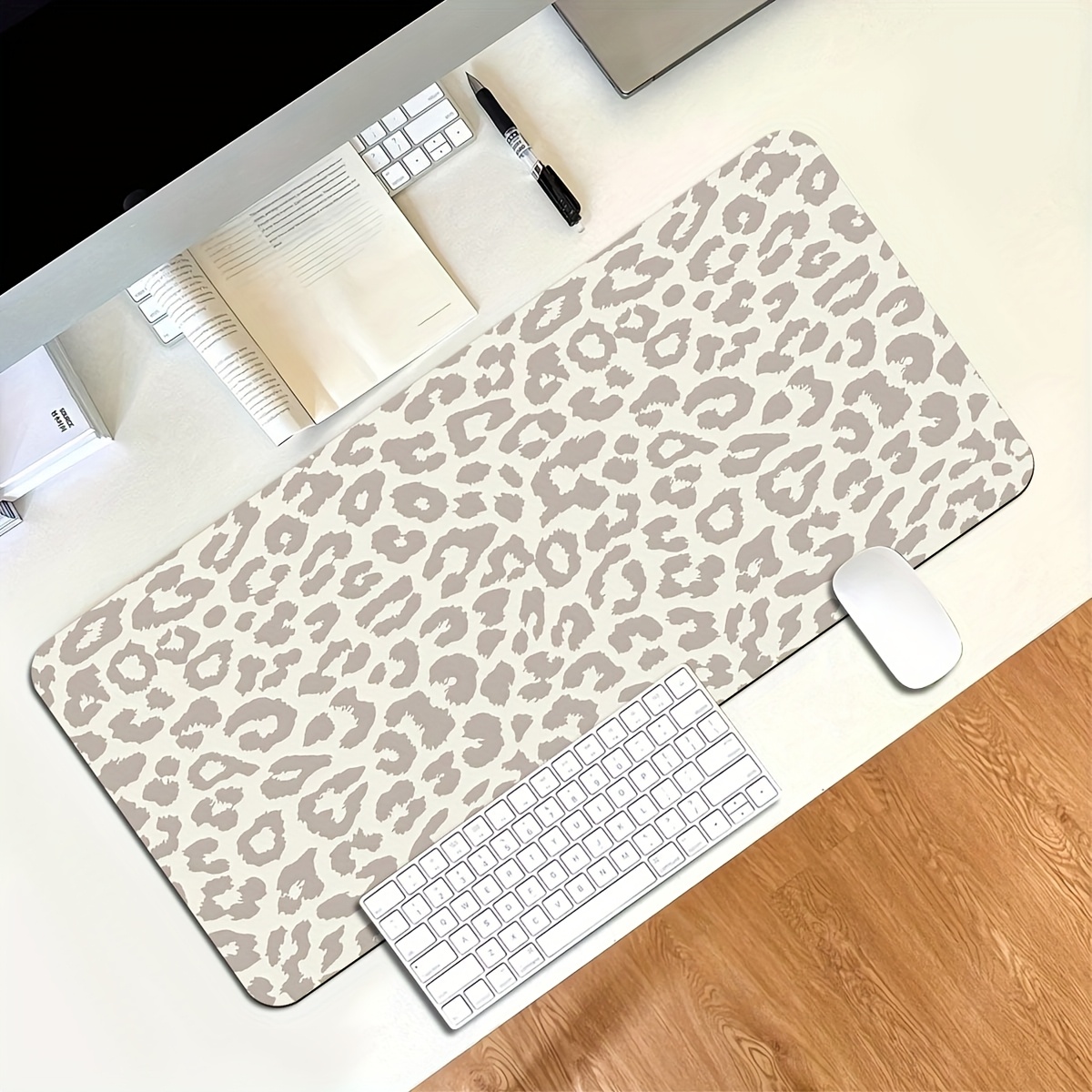 XL/XXL Computer Keyboard and M - Desk Setup Beige recension och pris